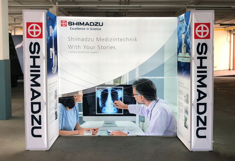 Stand de exposición LED - GRID Lightbox - Shimadzu Europa GmbH Stand de exposición LED - GRID Lightbox - Shimadzu Europa GmbH