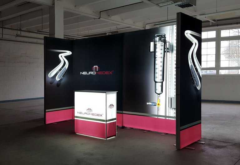 Stand de exposición LED - ALU LightUp - Neuromedex GmbH Stand de exposición LED - ALU LightUp - Neuromedex GmbH